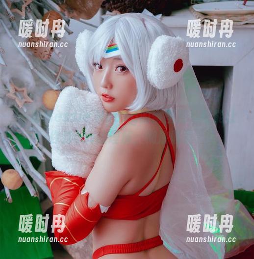 一册Messie Huang的蕾图册，可能让你对cos的理解，彻底颠覆。